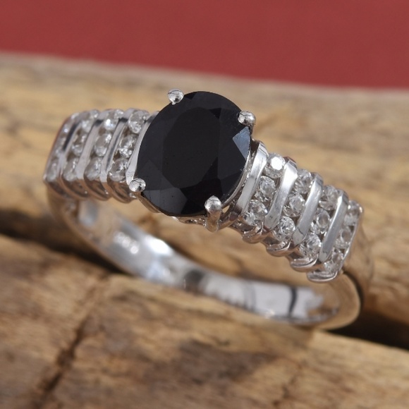 Jewelry - Beautiful Black Sapphire